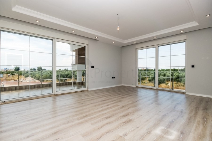 Виллы 4+1 в комплексе в Дошемеальты Анталья