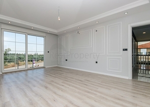 Виллы 4+1 в комплексе в Дошемеальты Анталья