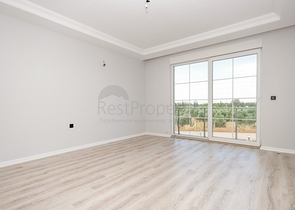 Виллы 4+1 в комплексе в Дошемеальты Анталья