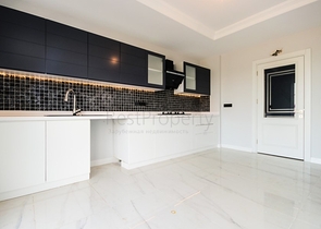 Виллы 4+1 в комплексе в Дошемеальты Анталья