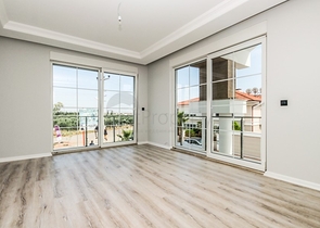 Виллы 4+1 в комплексе в Дошемеальты Анталья