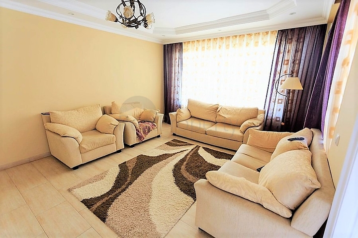 Меблированный пентхаус в районе Оба