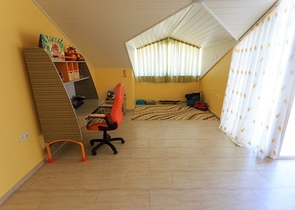 Меблированный пентхаус в районе Оба