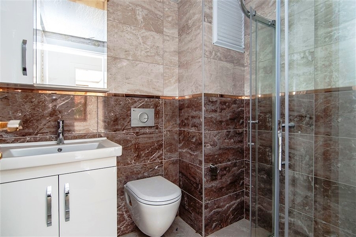 Двухуровневая квартиры в благоустроенном комплексе Кестеля