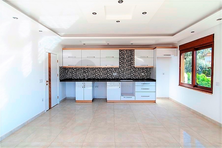 Двухуровневая квартиры в благоустроенном комплексе Кестеля