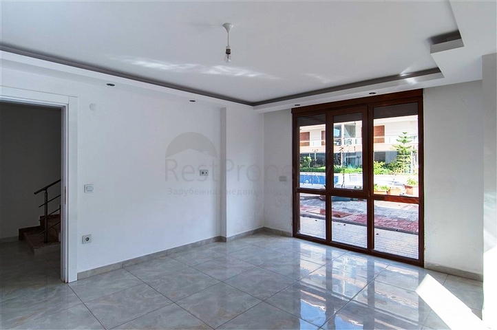 Двухуровневая квартиры в благоустроенном комплексе Кестеля