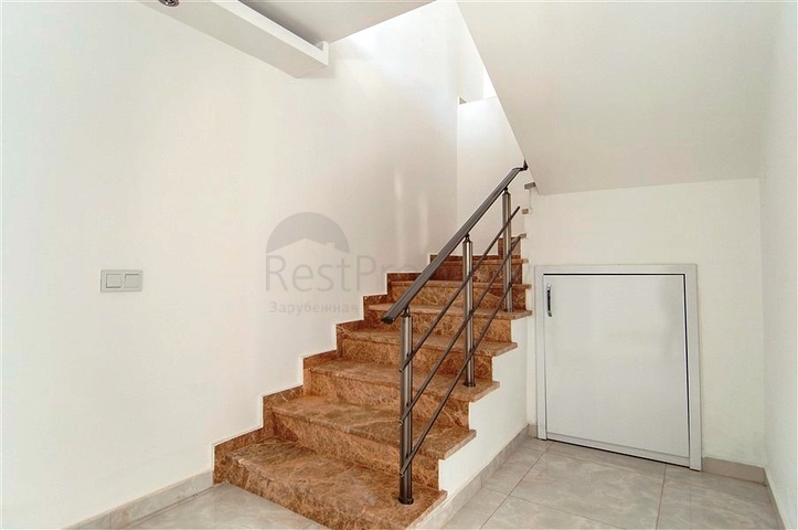 Двухуровневая квартиры в благоустроенном комплексе Кестеля