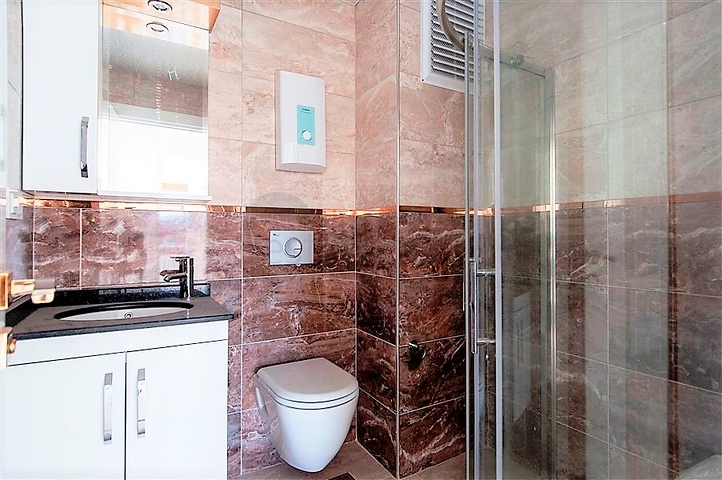 Двухуровневая квартиры в благоустроенном комплексе Кестеля