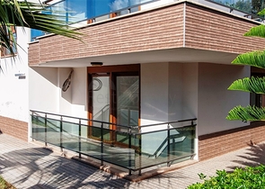 Двухуровневая квартиры в благоустроенном комплексе Кестеля