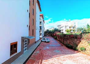 Двухуровневая квартиры в благоустроенном комплексе Кестеля