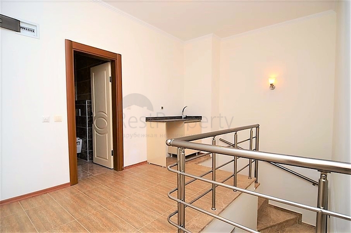 Пентхаус 3+1 в комплексе с зеленой территорией в Оба