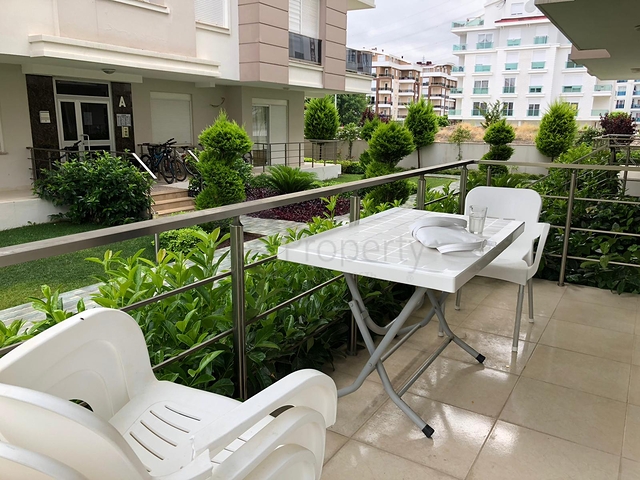 Квартира 1+1 с мебелью в микрорайоне Хурма Коньяалты Анталья