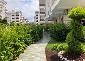 Квартира 1+1 с мебелью в микрорайоне Хурма Коньяалты Анталья