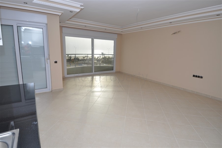 Квартиры планировок 2+1 с видом на море в Кестеле