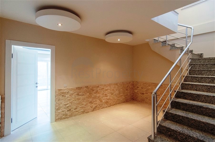 Квартира дуплекс планировкой 3+1 в районе Кестель