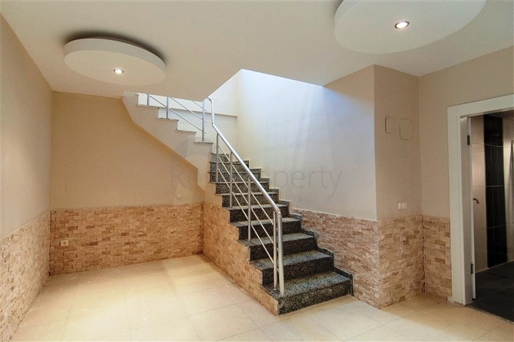 Квартира дуплекс планировкой 3+1 в районе Кестель