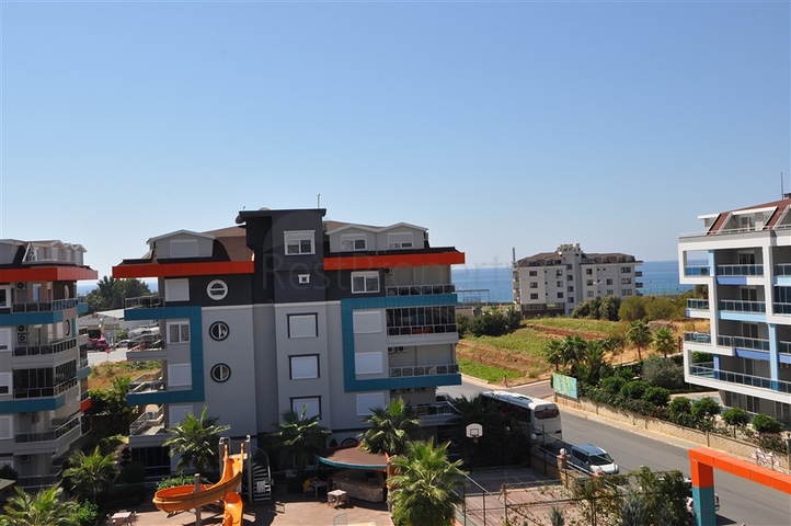 Пентхаус планировки 2+1 в благоустроенном комплексе Кестеля