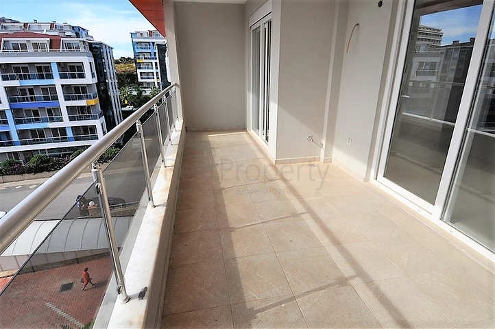 Пентхаус планировки 2+1 в благоустроенном комплексе Кестеля