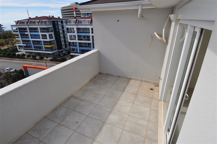 Пентхаус планировки 2+1 в благоустроенном комплексе Кестеля