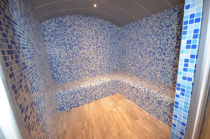 Пентхаус планировки 2+1 в благоустроенном комплексе Кестеля