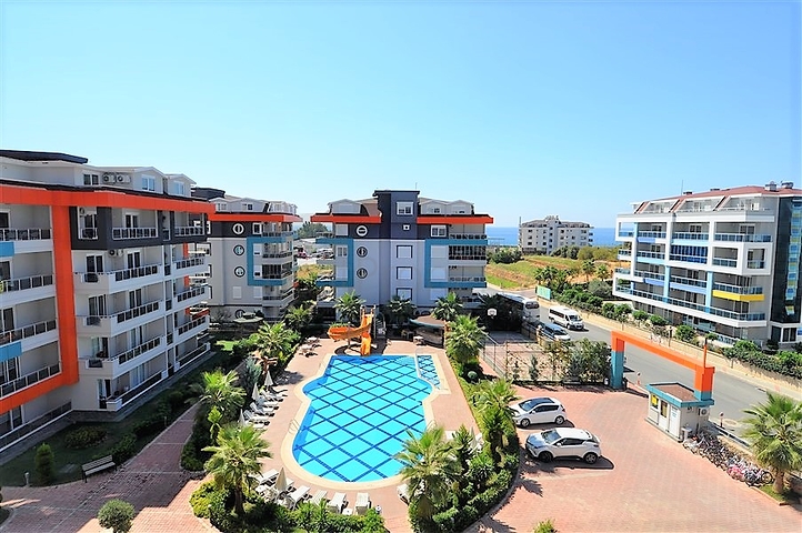 Пентхаус планировки 2+1 в благоустроенном комплексе Кестеля