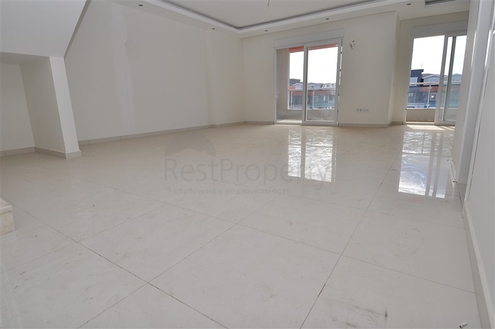 Пентхаус планировки 2+1 в благоустроенном комплексе Кестеля