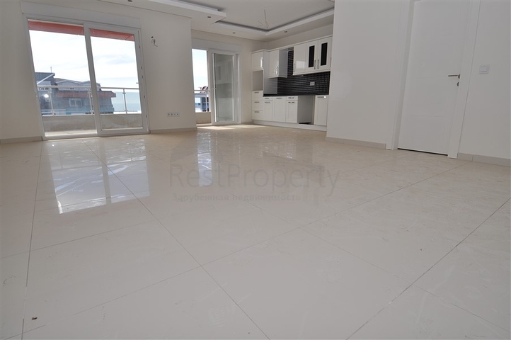 Пентхаус планировки 2+1 в благоустроенном комплексе Кестеля