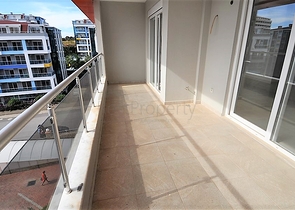 Пентхаус планировки 2+1 в благоустроенном комплексе Кестеля