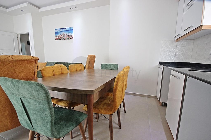 Трехкомнатная квартира с мебелью в районе Махмутлар