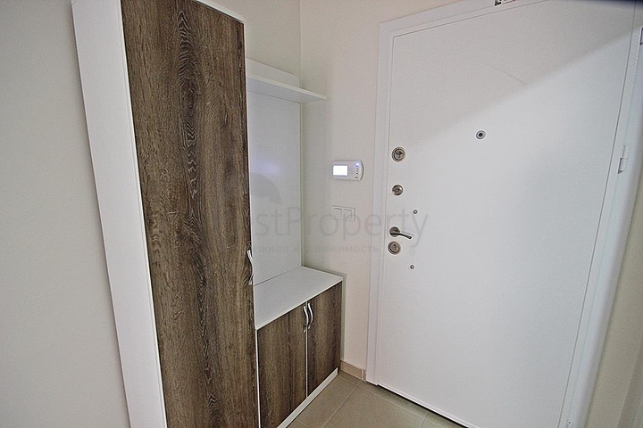 Трехкомнатная квартира с мебелью в районе Махмутлар