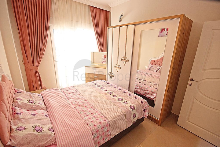 Трехкомнатная квартира с мебелью в районе Махмутлар