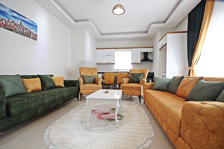 Трехкомнатная квартира с мебелью в районе Махмутлар