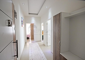 Трехкомнатная квартира с мебелью в районе Махмутлар