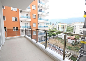 Трехкомнатная квартира с мебелью в районе Махмутлар