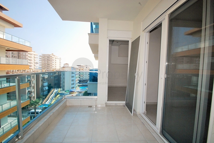 Двухкомнатная квартира в центре Махмутлара