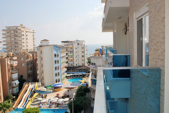 Двухкомнатная квартира в центре Махмутлара