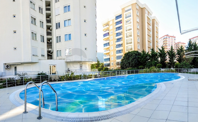 Квартира 1+1 с мебелью в районе Коньяалты Анталья до моря 700 м