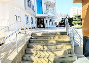 Квартира 1+1 с мебелью в районе Коньяалты Анталья до моря 700 м