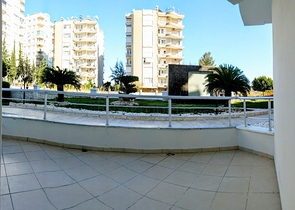 Квартира 1+1 с мебелью в районе Коньяалты Анталья до моря 700 м