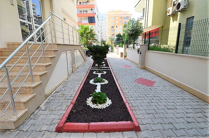 Меблированная квартира планировки 1+1 в Махмутларе