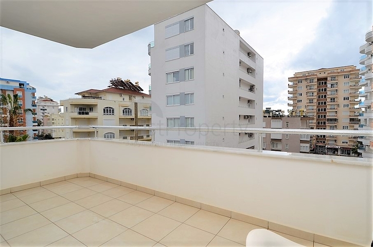 Меблированная квартира планировки 1+1 в Махмутларе