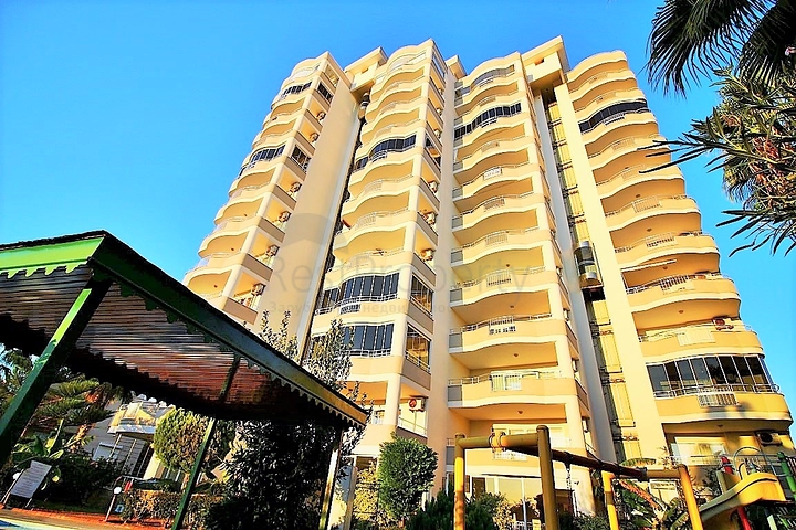 Квартира планировки 2+1 в районе Махмутлар