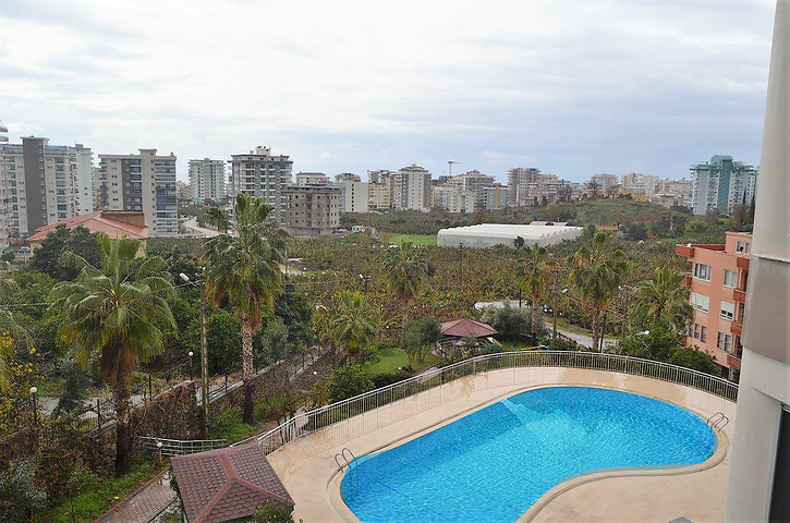 Квартира планировки 2+1 в районе Махмутлар