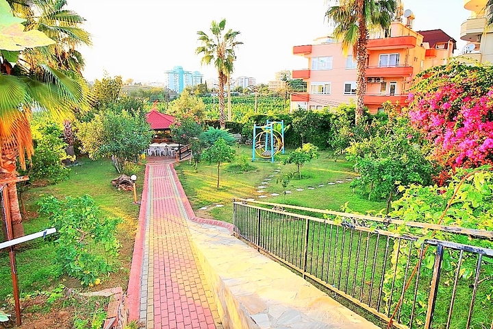 Квартира планировки 2+1 в районе Махмутлар