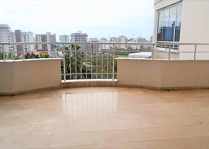 Квартира планировки 2+1 в районе Махмутлар