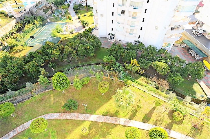 Большая квартира 2+1 для всей семьи в Джикджилли