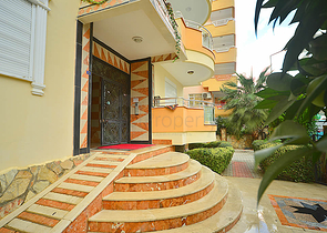 Трехкомнатная квартира в районе Махмутлар