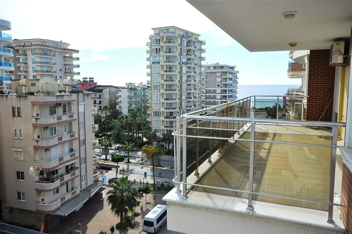 Квартира планировкой 2+1 в районе Махмутлар