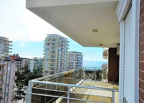 Квартира планировкой 2+1 в районе Махмутлар