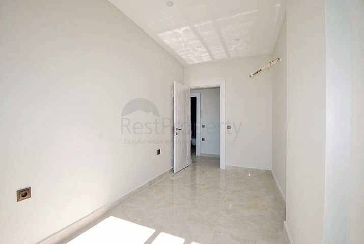 Квартира планировкой 2+1 с прямым видом на море